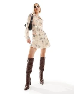 Motel Vintage Rose Print Flutter Mini Skirt In Pale Yellow For Women Yellow/baby Blue