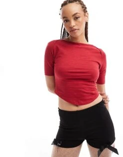 Motel Ralda Curved Hem T-shirt In Red For Women