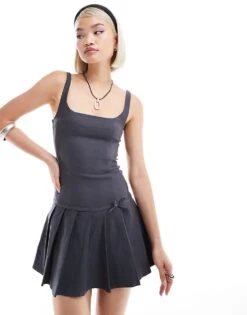 Motel Jadzia Drop Waist Pleated Mini Dress In Charcoal Grey For Women