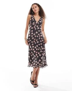Motel Gabriela Falling Rose Print V-neck Midi Dress In Black And Pink For Women Black/pink