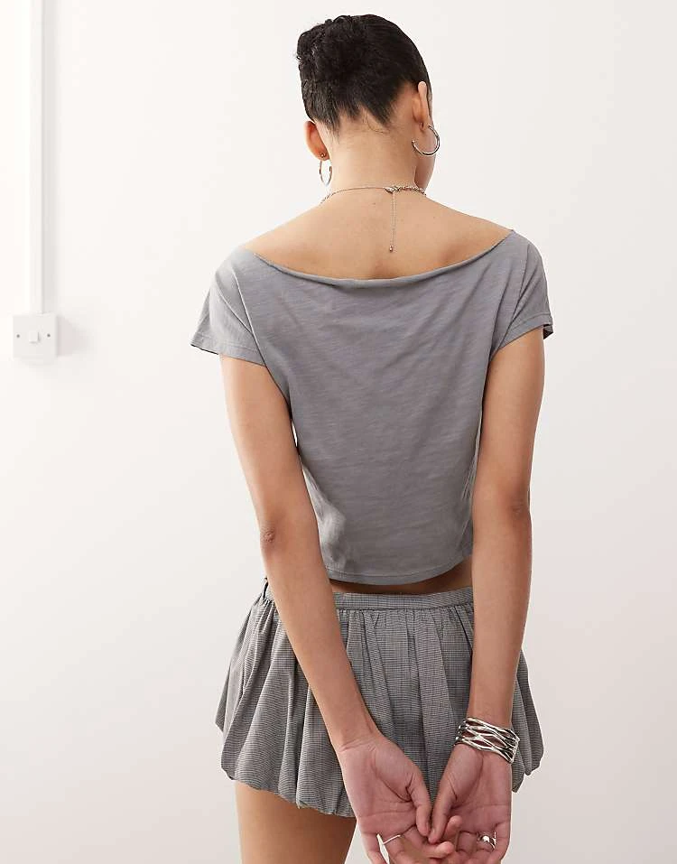 Motel Balia Asymmetric T-shirt In Grey For Women - Image 2