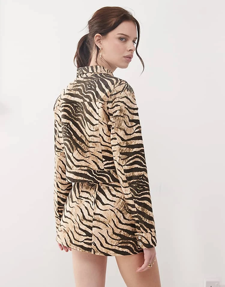 Motel Oiwa Wild Animal Mini Skirt Co-ord In Cream And Brown For Women Cream/brown - Image 5