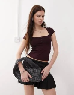 Motel Vibian Short Sleeve Knit Top In Oxblood For Women